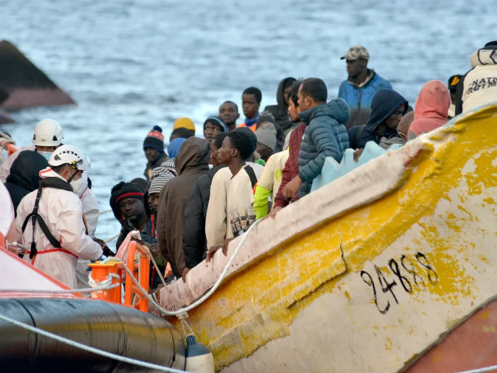 1 Dead, 22 Missing as Migrant Boat Capsizes off Libya