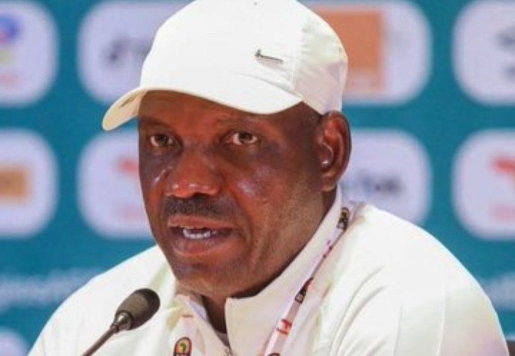 Eguavoen Denies Stepping Down as Super Eagles Coach