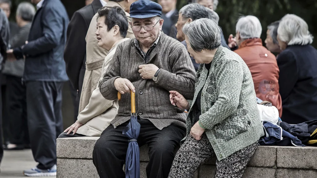 China to Raise Retirement Age as Labour Force Shrinks