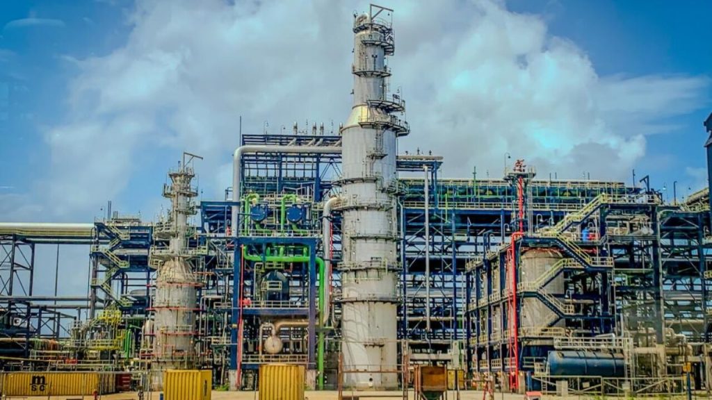 Dangote Refinery Blames IOCs for Oil Supply Hurdles