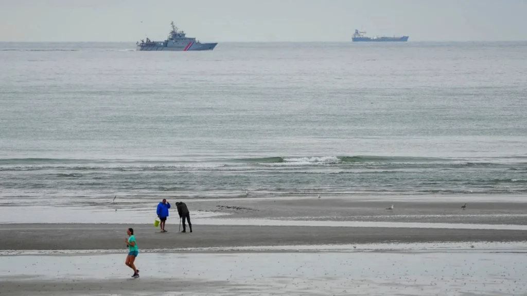 Eight Migrants Die in Tragic Channel Crossing Off French Coast