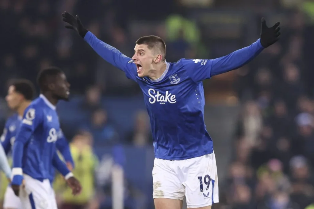 Everton Survive Spurs’ Second-Half Rally to Secure Crucial Win