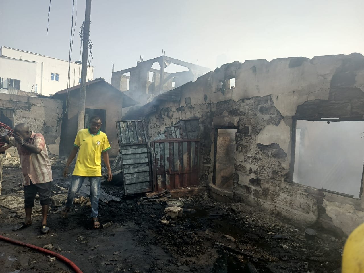 Fire Near Okokomaiko Police Station (News Central TV)