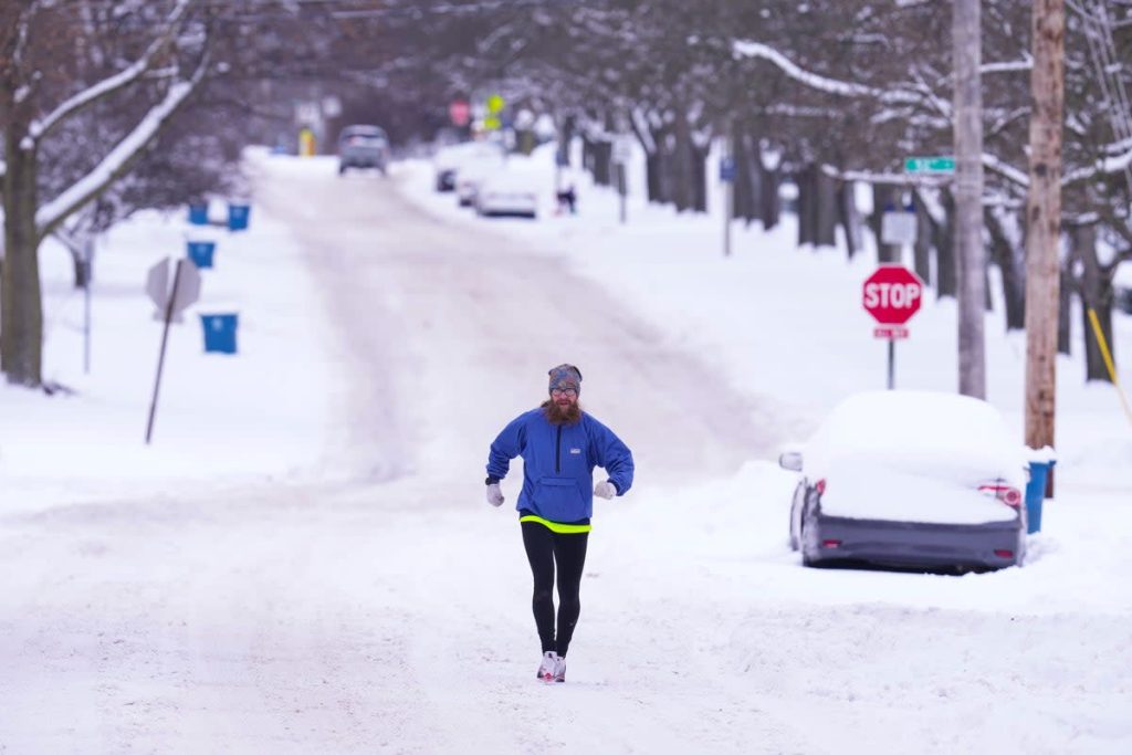 Five Dead as Deadly Storm Hits Central, Eastern US; More Snow Looms