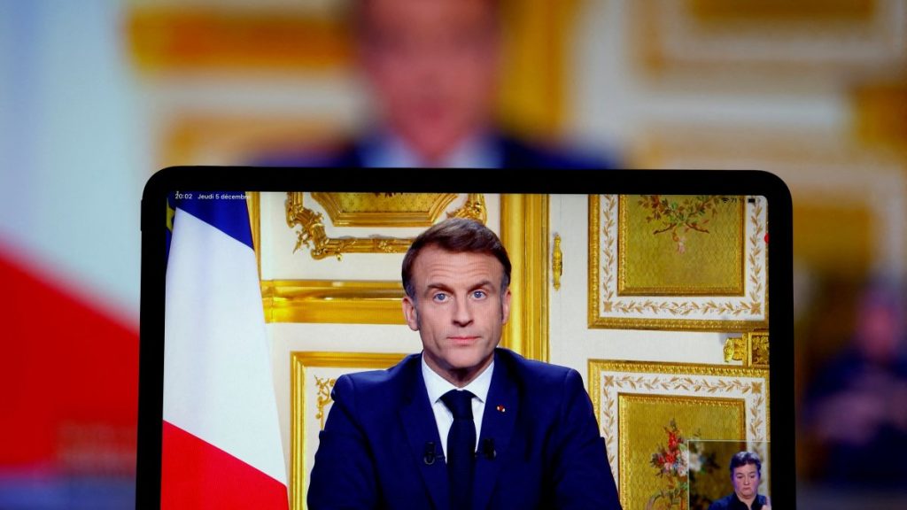 French President Macron to Name New PM After Days of Stalemate