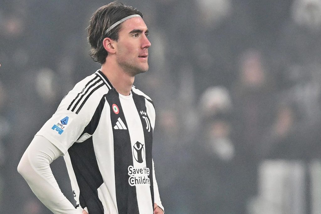 Juventus Match Halted After Racist Abuse Targeted at Vlahovic