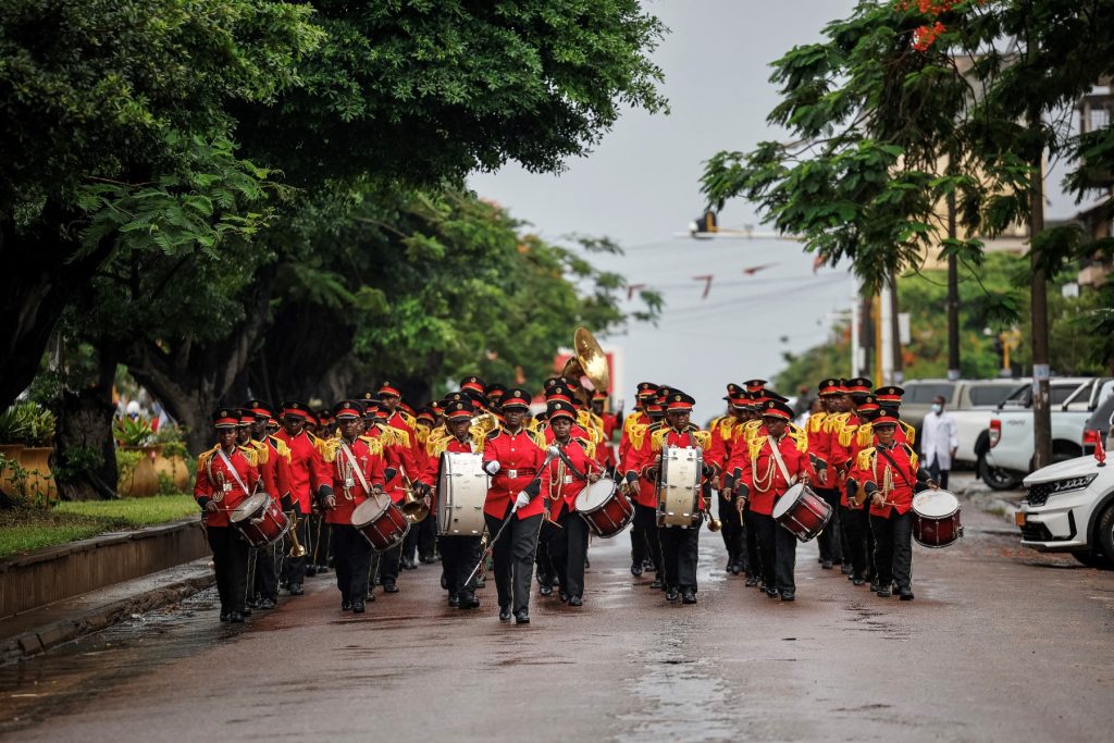 Mozambique Swears In New Parliament