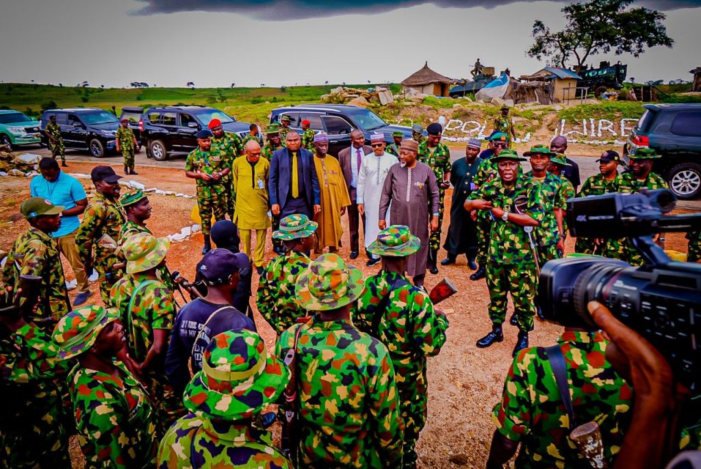 Nigeria's Defence Minister Praises Troops for Securing Kaduna State