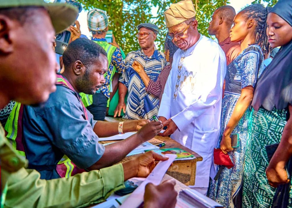 Ondo Deputy Governor Adelami Casts His Vote, Urges Citizens to Participate