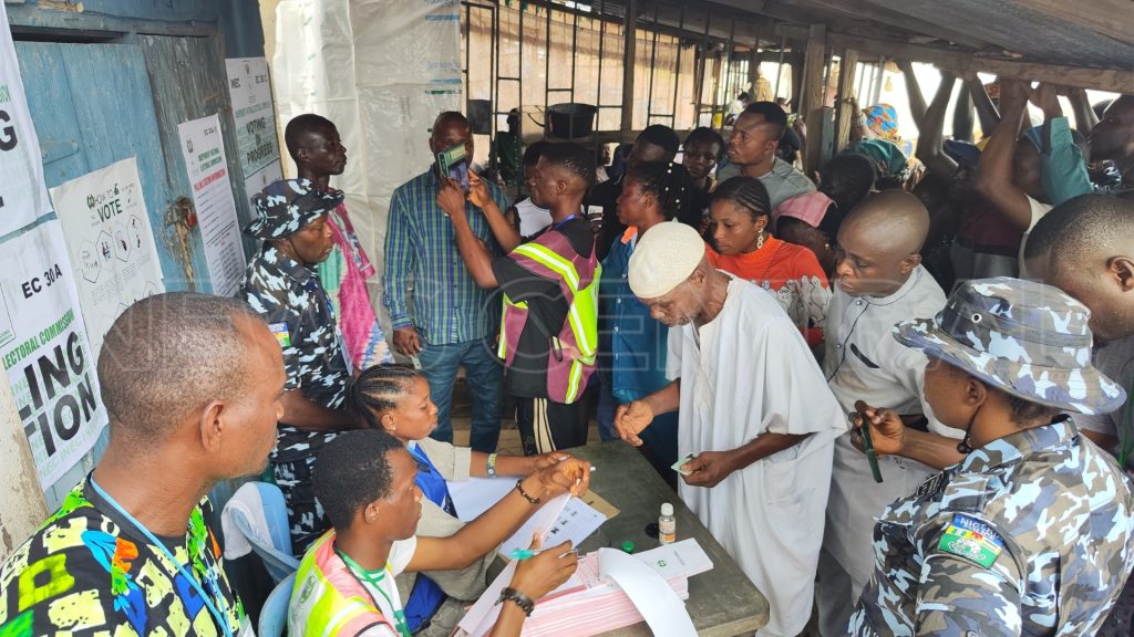 #OndoDecides2024: Voters Turnout En Masse at Irele