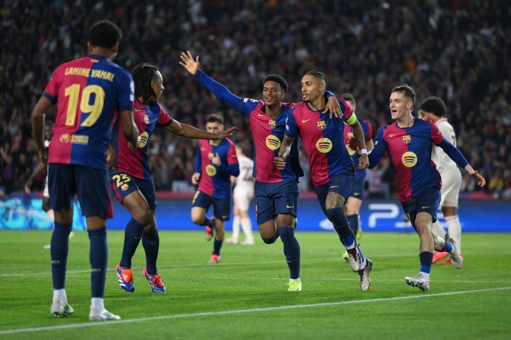 Raphinha Hat-Trick Powers Barcelona to 4-1 Thrashing of Bayern Munich