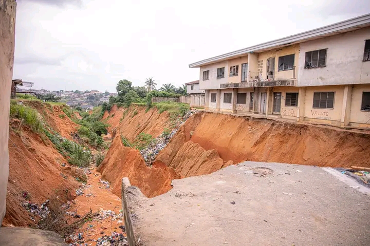 Residents Evacuated as Gully Erosion Threatens Buildings in Aba