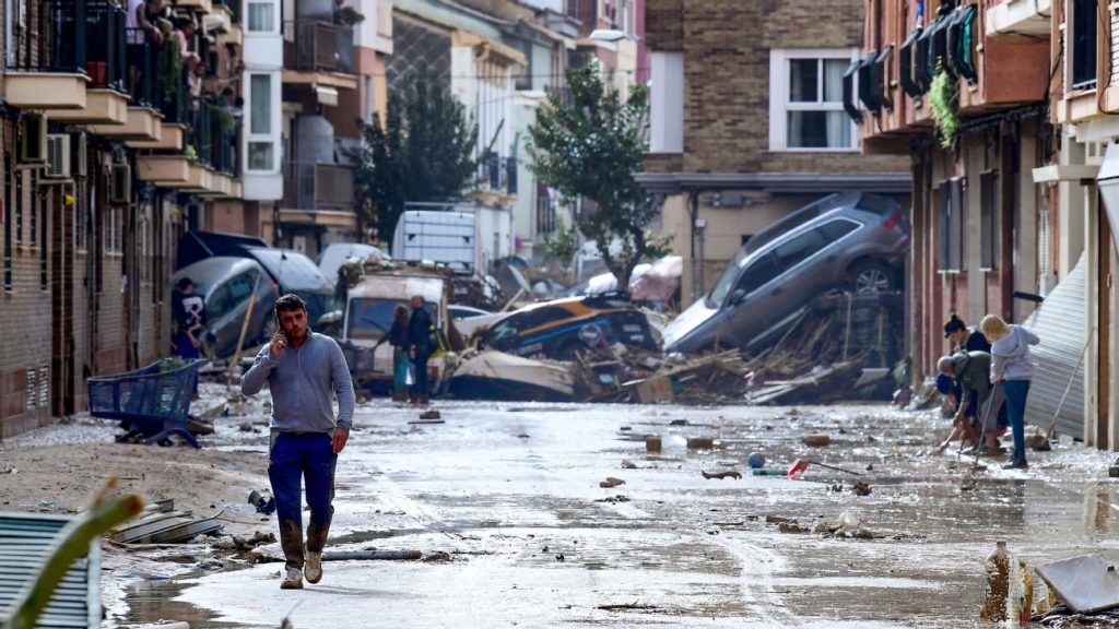 Simeone Criticizes La Liga for Continuing Games Amid Deadly Floods