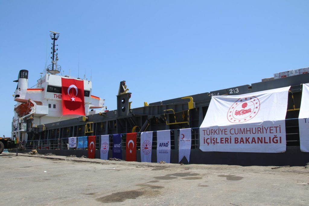 Somalia Receives 3,000 Tons of Humanitarian Aid from Turkey