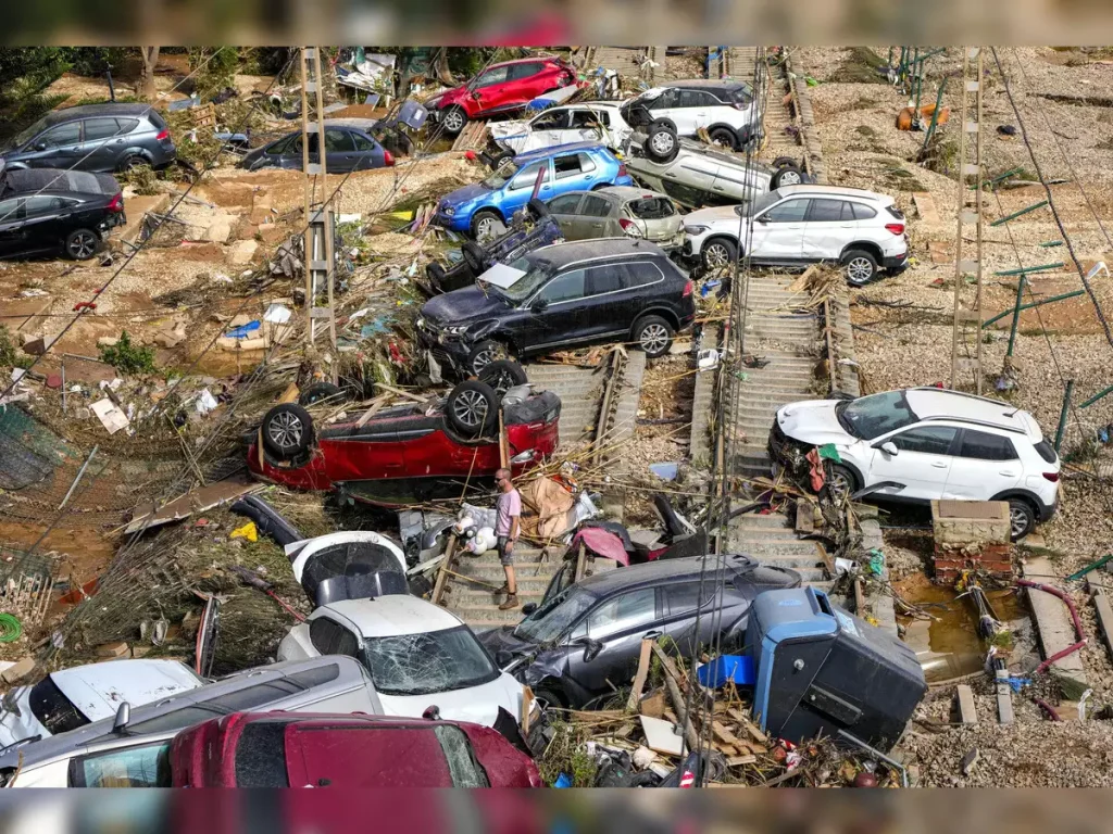 Spain Braces for Higher Death Toll as Flood Rescue Efforts Continue