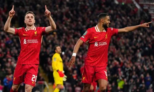 Sterling Off the Mark as Arsenal Cruise Past Bolton, Liverpool Crush West Ham