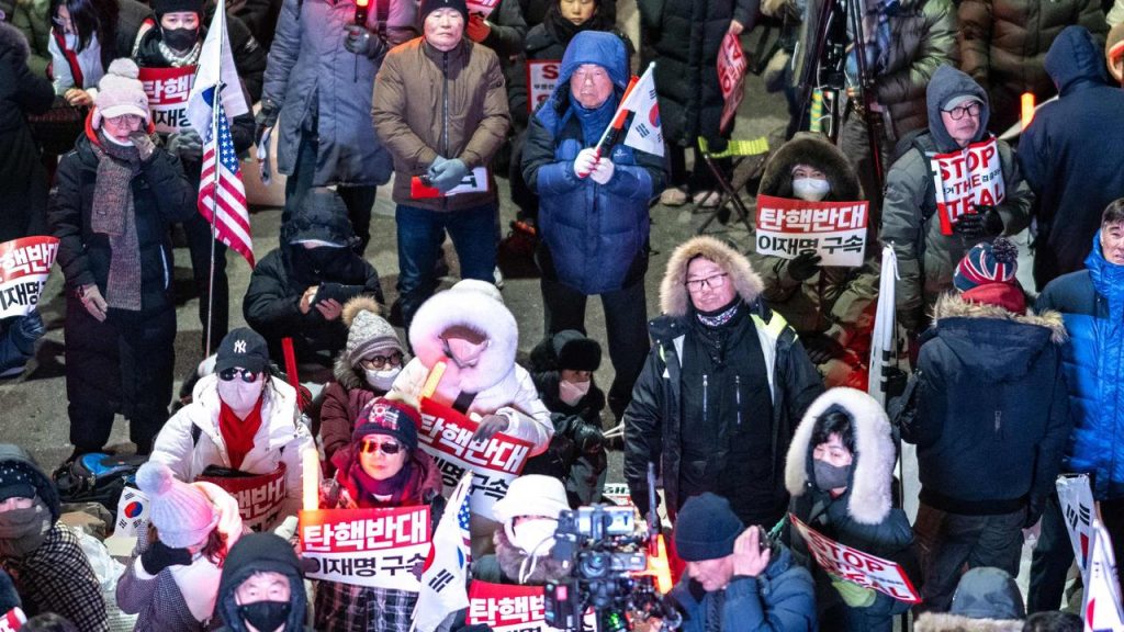 Supporters Rally for Impeached President Yoon Over Fresh Arrest Warrant