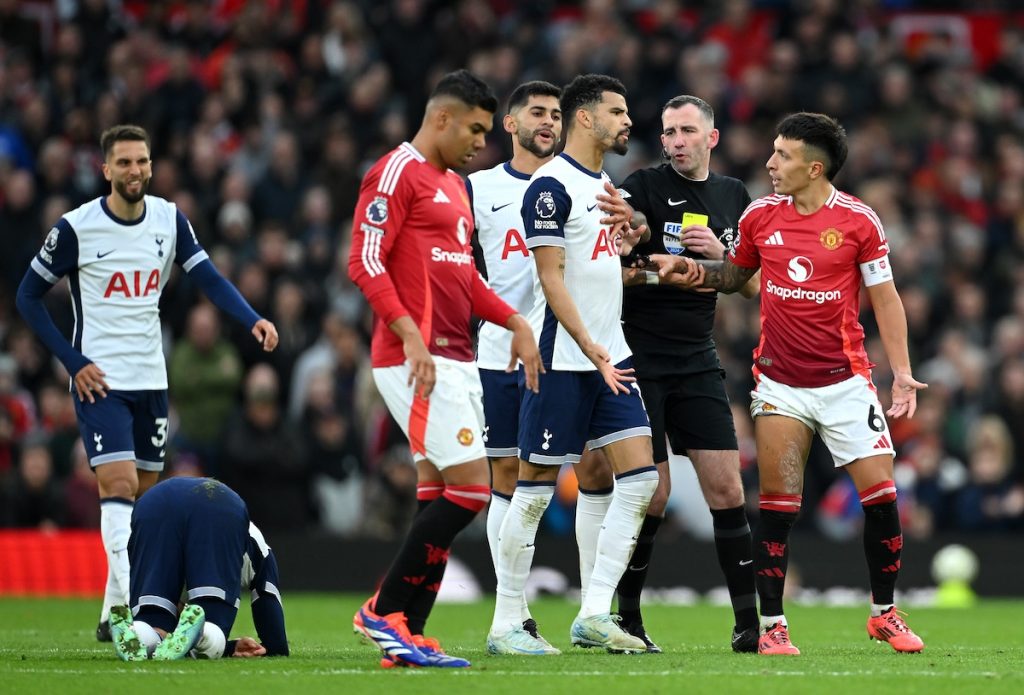 Tottenham Crush 10-Man United, Increasing Pressure on Ten Hag