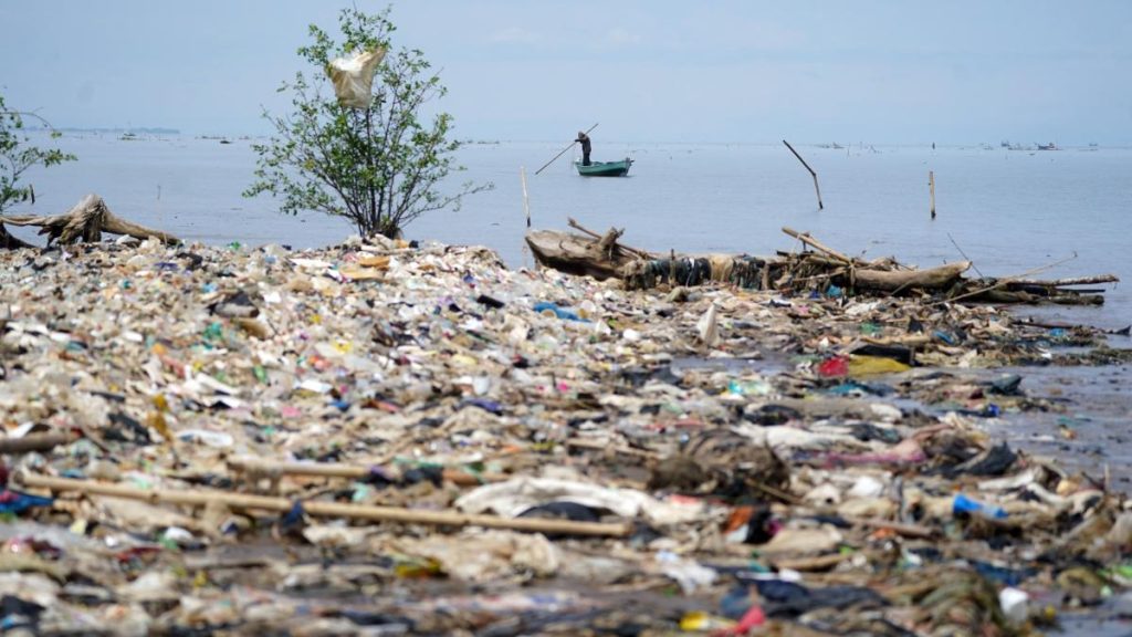 UN Defends Plastic Pollution Treaty Talks Despite Stalemate