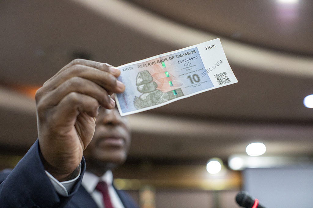 Zimbabwe Central Bank Maintains Policy Rate at 35%