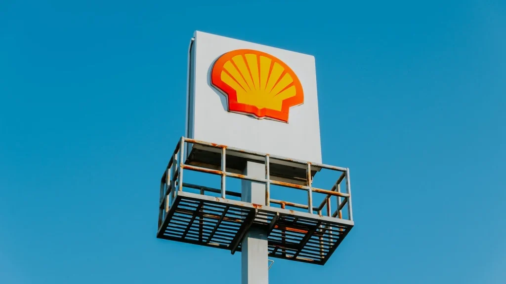 Nigeria Signs $3.8 Billion Deal with Shell for Methanol Project