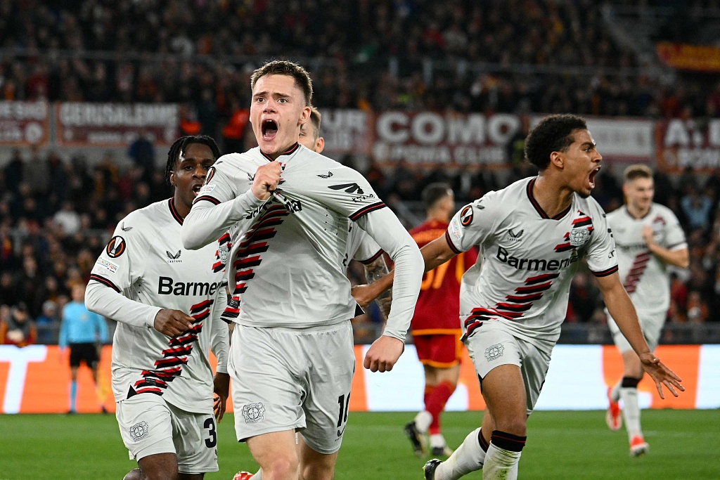 Bayer Leverkusen Continues Unbeaten Streak With Convincing Win Over Frankfurt 