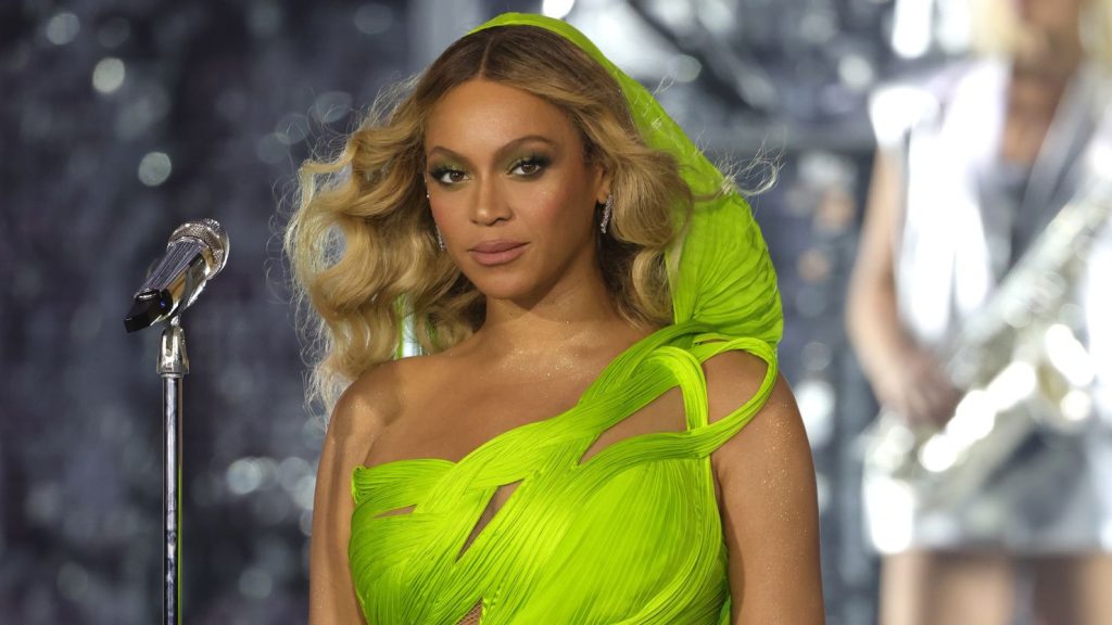 Beyonce (News Central TV)
