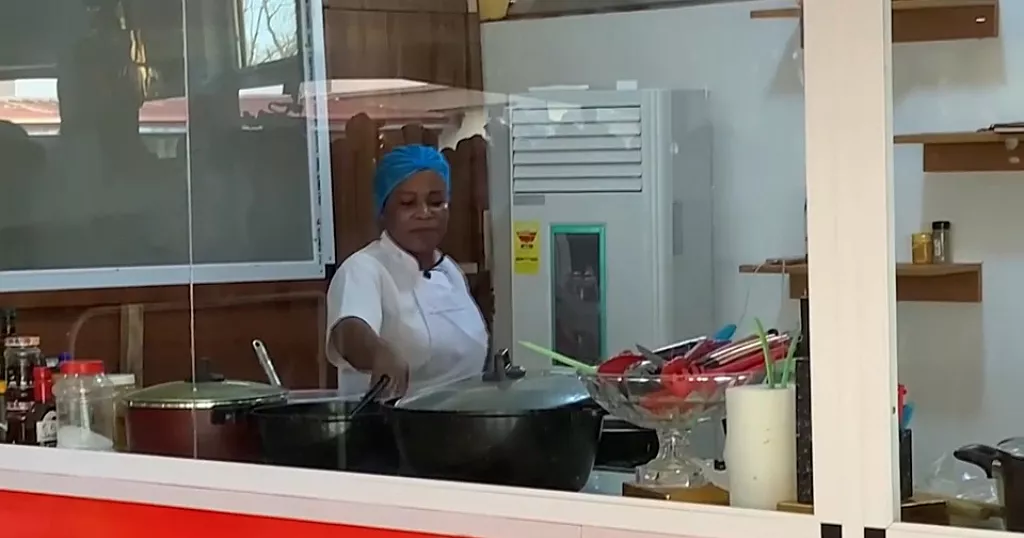 Chef Failatu Abdul-Razak Sets New Cooking Record in Ghana Cook-a-thon