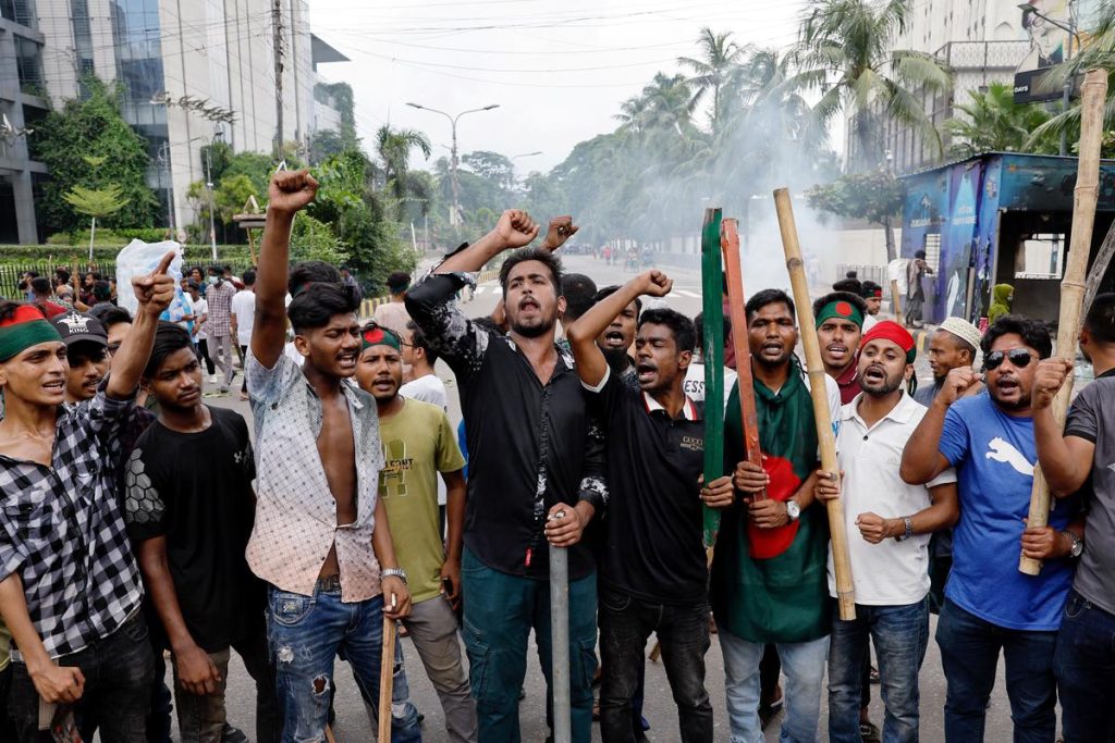 Curfew Returns to Bangladesh After Protests Leave 90 Dead