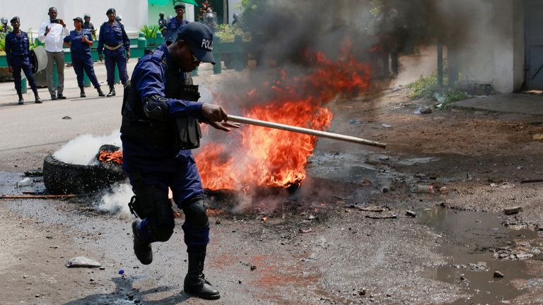 Demonstrators Met With Tear Gas in DR Congo as Embassies Become Targets