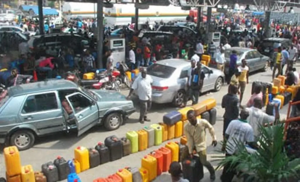 Fuel-scarcity (News Central TV)