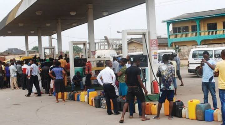 Fuel-scarcity (News Central TV).