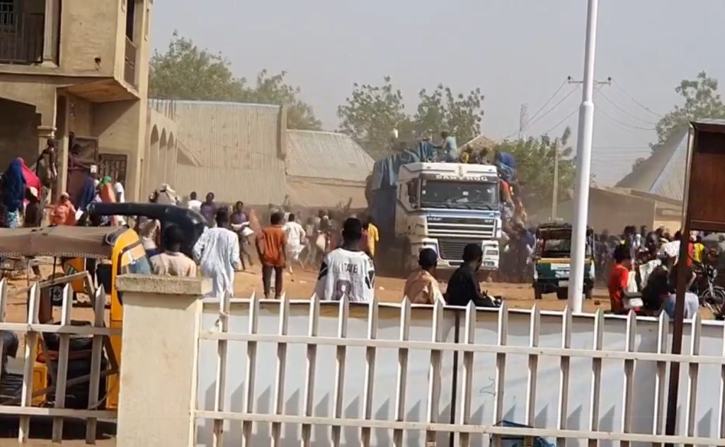 Kebbi Residents Loot Government, Private Warehouses