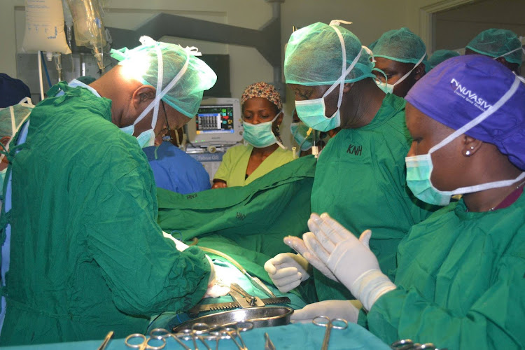 Kenyan Hospital Conducts First Minimally Invasive Kidney Transplant
