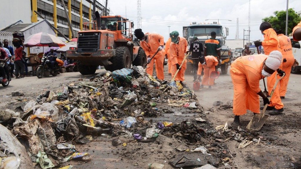 Lagos State Approves Year-End Bonus for LAWMA Street Sweepers