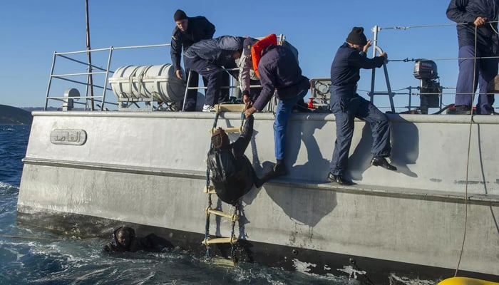 Moroccan Navy Rescues 141 African Migrants