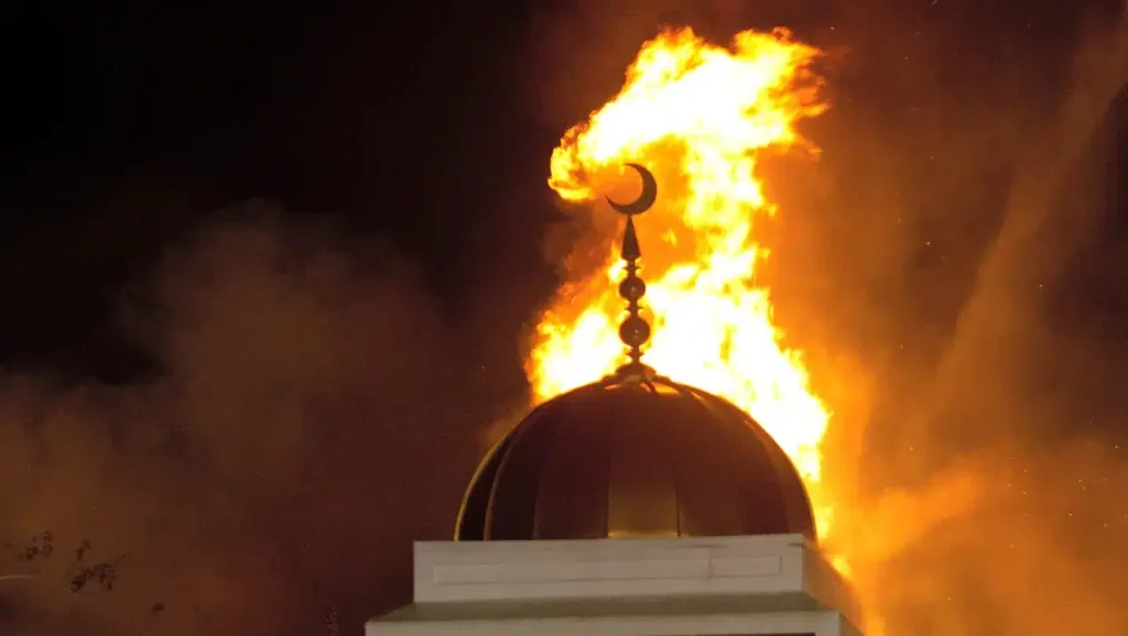 Mosque-on-Fire