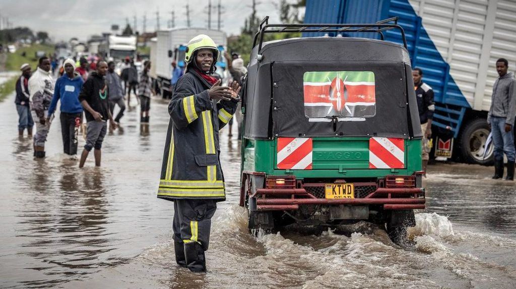 Nairobi Homes Demolished as Cyclone Hidaya Looms, Evacuations Underway in Tanzania