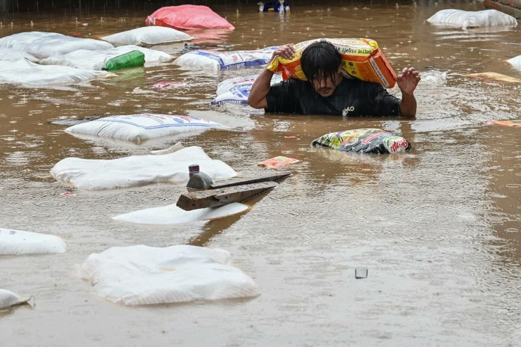 193 Dead in Nepal Flood as Authorities Intensify Rescue Efforts