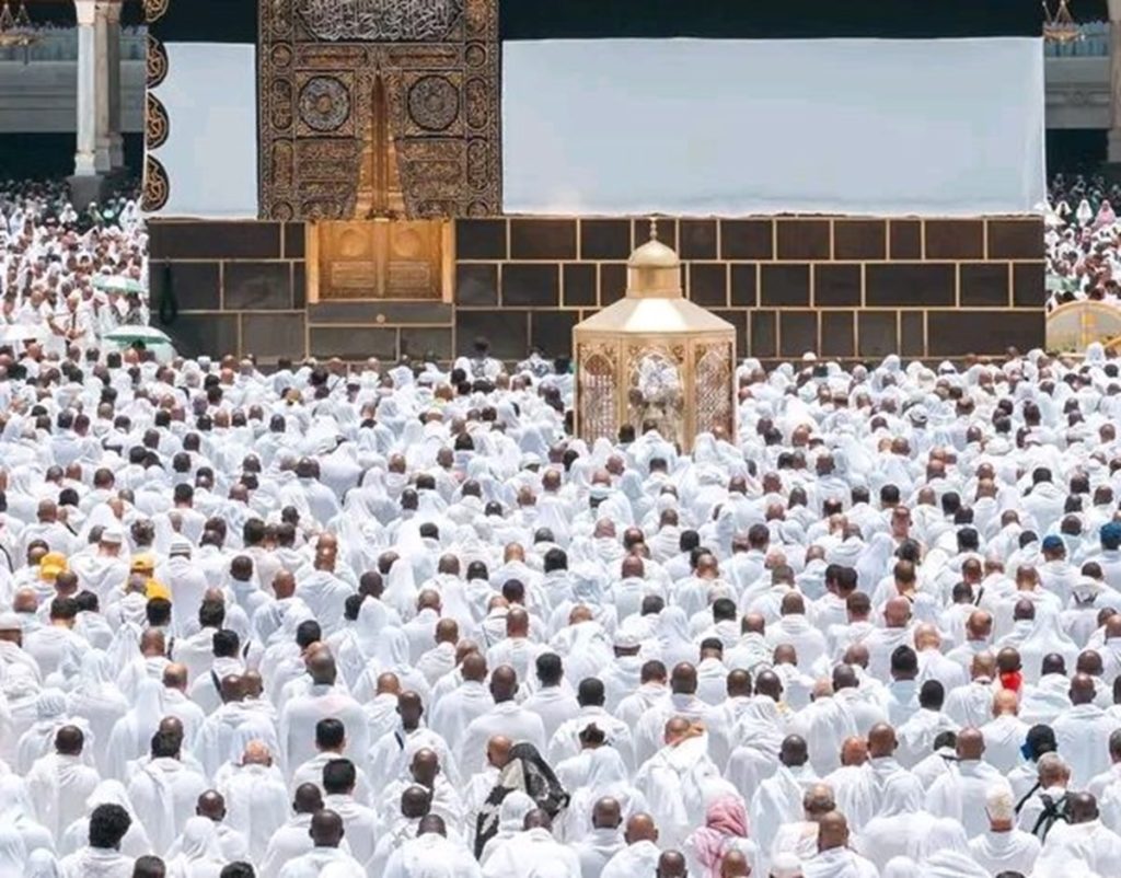 Saudi Arabia: Heat Waves Kill 19 Hajj Pilgrims, 17 Missing