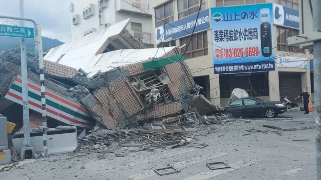 Taiwan Earthquake (News Central TV)