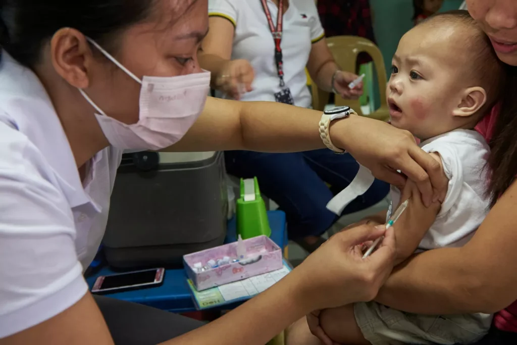 Philippines: UNICEF declares measles, whooping cough outbreak
