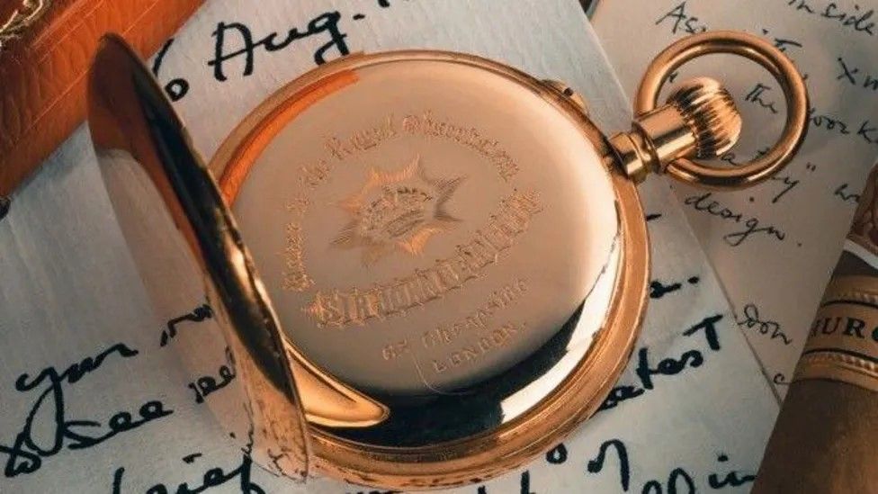 Winston Churchill pocket watch gift cost £76,000 at the auction