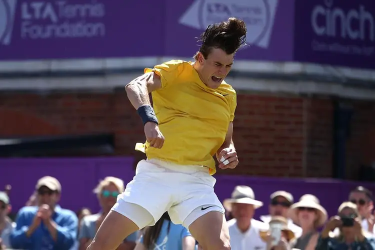 Draper jumps in ecstasy after his sensational win over Alcaraz at Queens