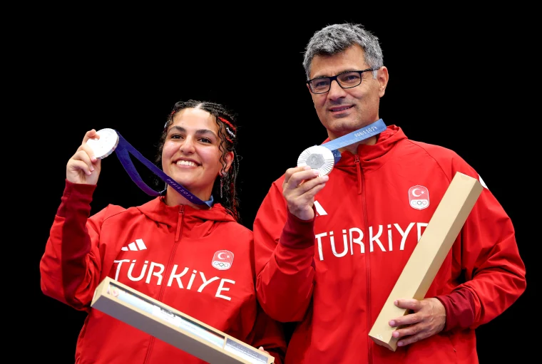 Turkish Shooter Yusuf Dikec Wins Hearts at Paris Olympics