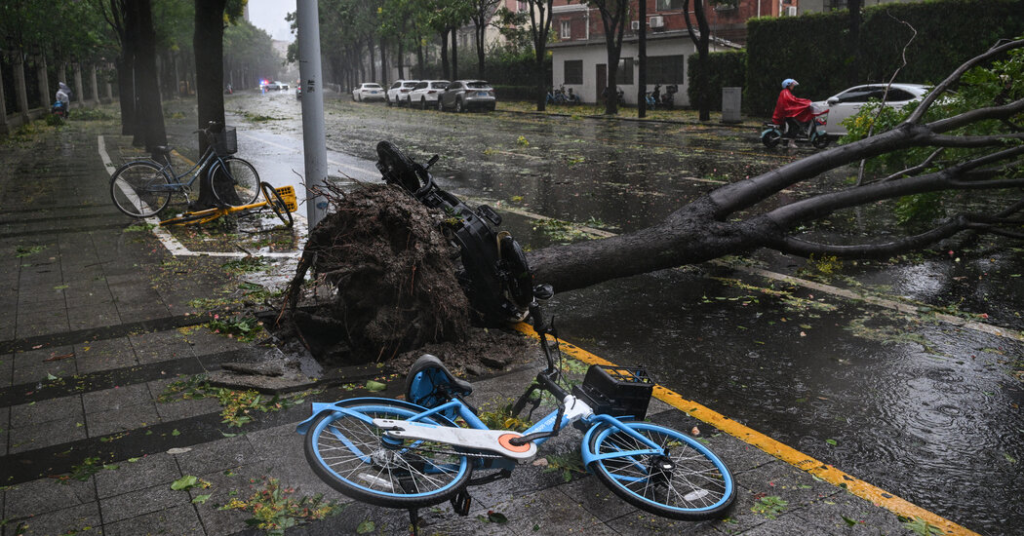 Typhoon Pulasan Hits Shanghai Days After Major Storm