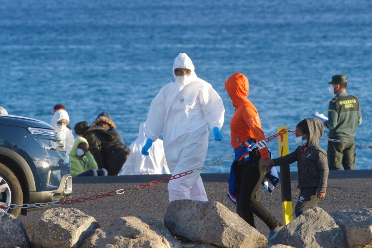 9 Dead, 48 Missing as Migrant Boat Capsizes Near Spain