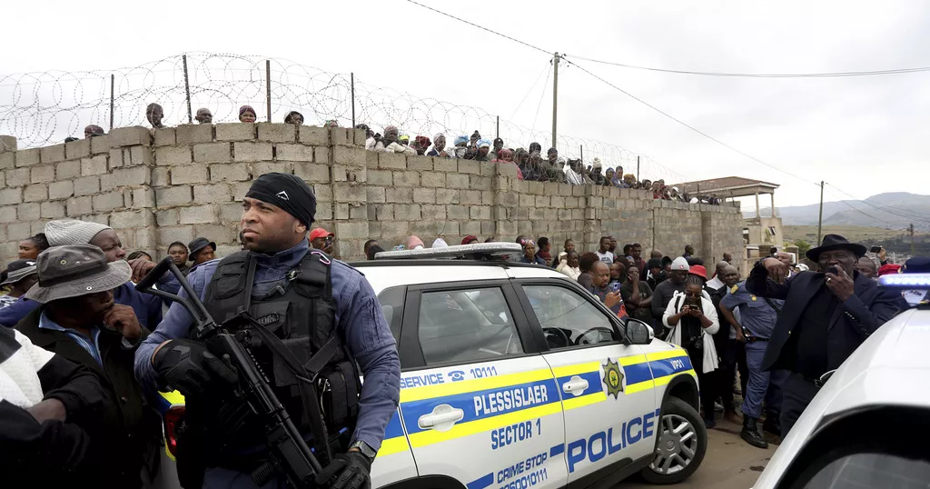 17 Killed in South Africa Mass Shooting, Police Investigate