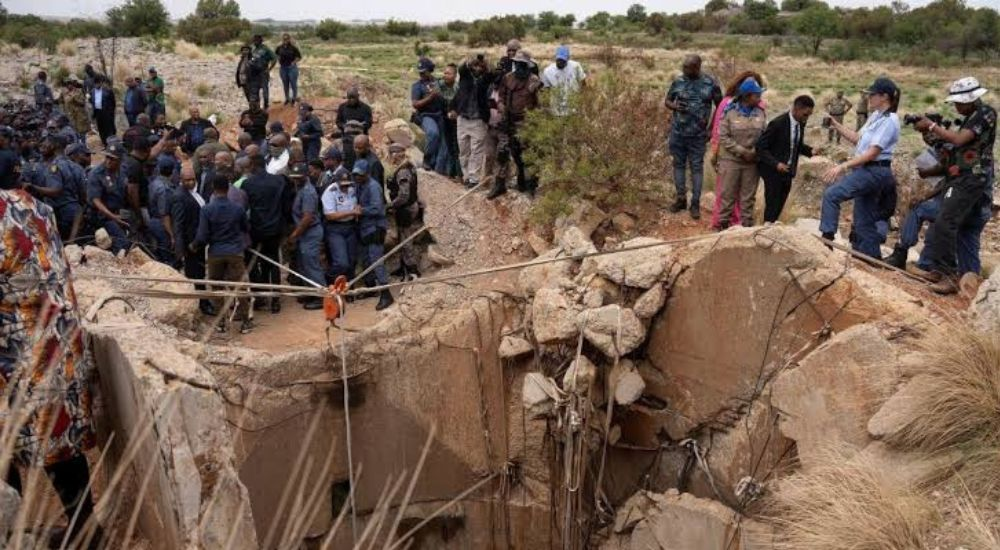 South African Illegal Miners Appear in Court as  17 More Resurface in Stilfontein