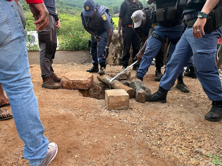 South African Authorities Retrieve 3 Bodies, Hunt for 150 Trapped Illegal Miners in Sabie